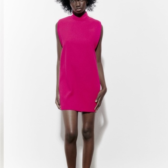 Zara SHOULDER PADS SHORT DRESS. Neon Fuchsia. Size L
NWT - Picture 2 of 10